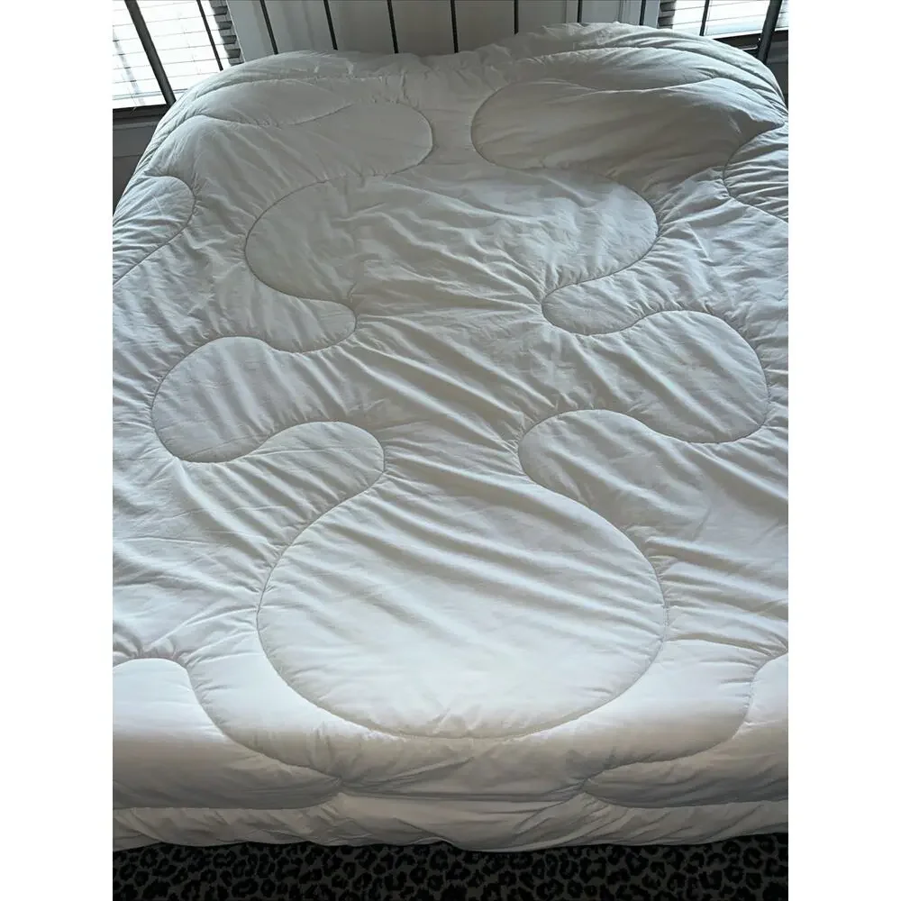 Kingsway Melanie White Chinoiserie King Floral Bed Comforter And 2 King Shams
